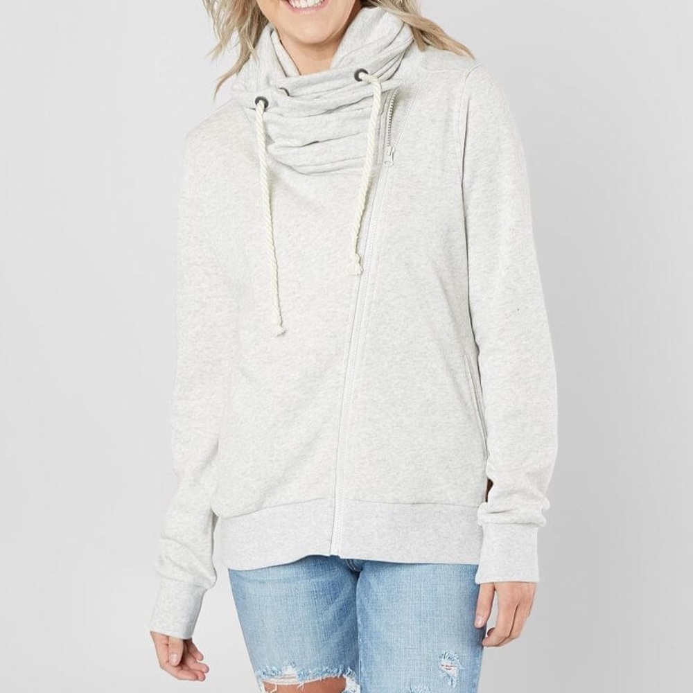 BKE by Buckle Asymmetrical Cowl Neck Zip-Up
Heather Grey
Size Medium